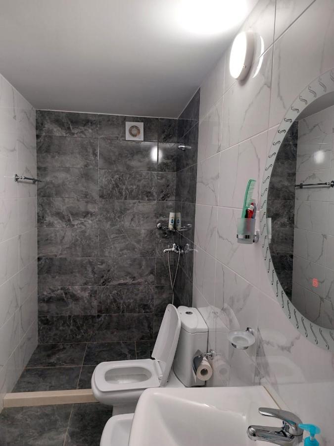 Herta Apartment Berat Esterno foto